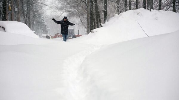 Три камиона снега за децу у турском граду у ком годинама није било падавина /видео/