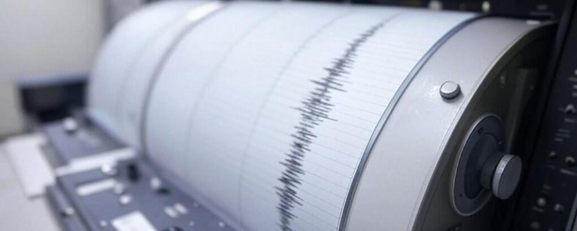 Seizmograf - Sputnik Srbija, 1920, 02.05.2025