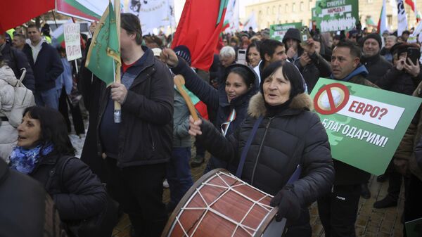 Protesti u Sofiji protiv uvođenja evra - Sputnik Srbija