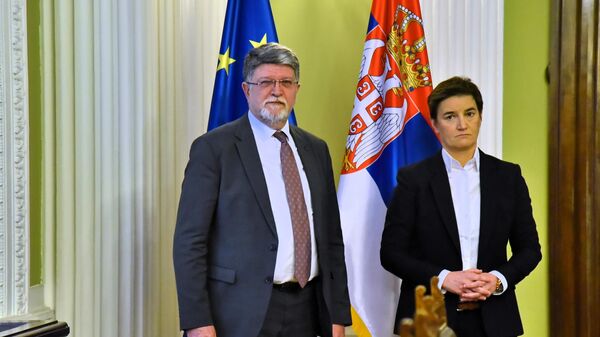 Brnabić: Srbija ne želi ni da uđe u Piculinu Evropsku Uniju