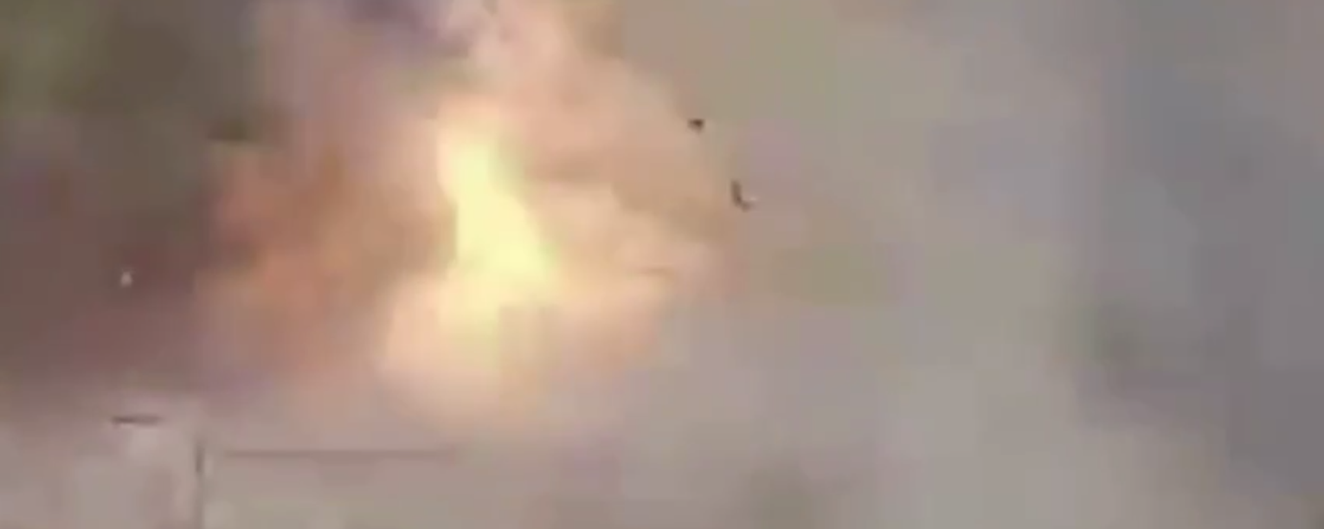 Два борбена авиона КФ-16 јужнокорејских ваздушних снага случајно бацила осам бомби ван полигона за обуку током вежби - Sputnik Србија, 1920, 06.03.2025