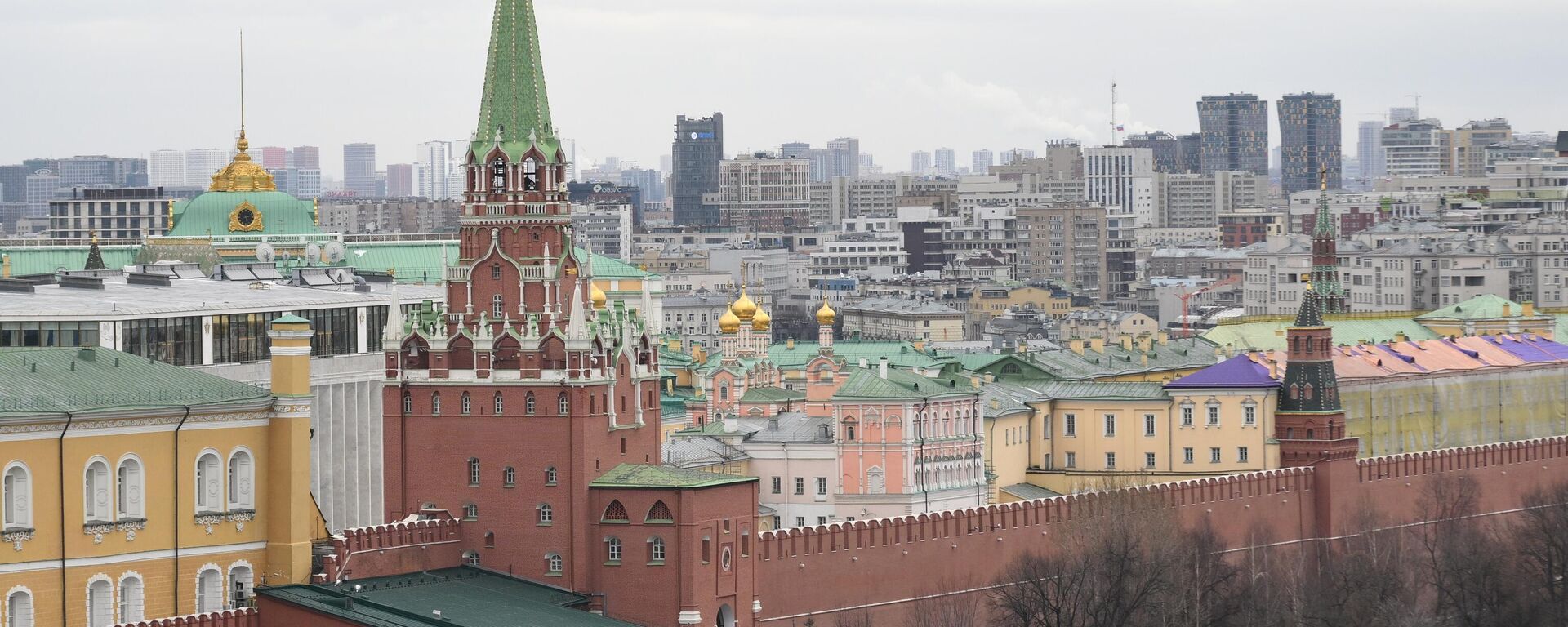 Поглед на московски Кремљ - Sputnik Србија, 1920, 28.03.2025