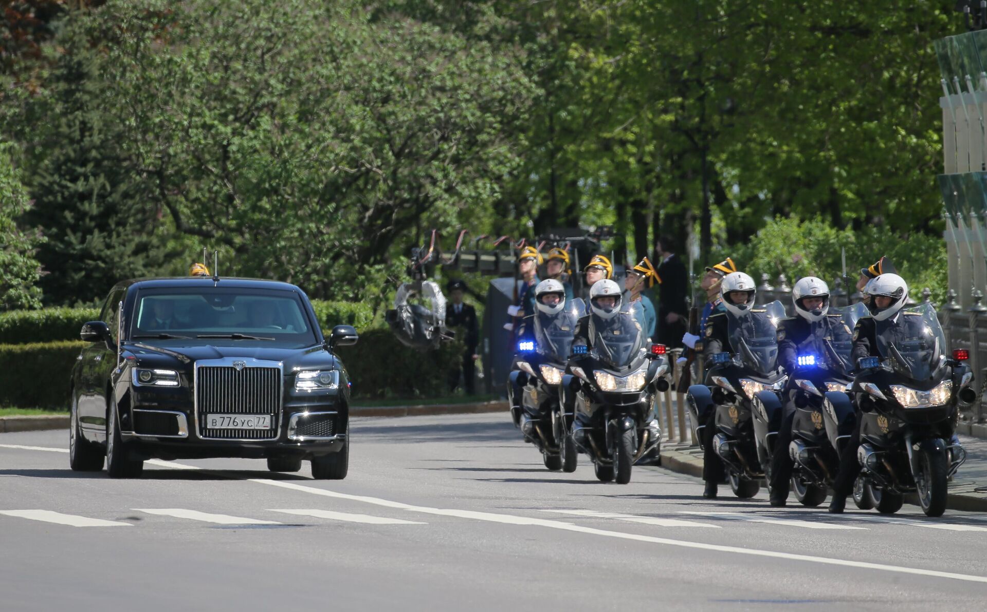 Аутомобил аурус из пратње руског председника - Sputnik Србија, 1920, 25.03.2025