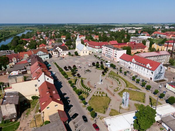 Централни трг града Гвардејска у Калињинградској области. - Sputnik Србија