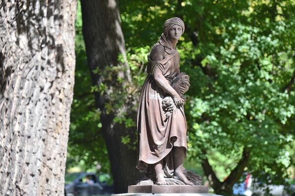 Najznačajnije za ovu skulpturu je da je prva i najstarija skulptura koja je krasila neki beogradski parkovski prostor i jedina sačuvana iz 19. veka. Najznačajnije za ovu skulpturu je da je prva i najstarija skulptura koja je krasila neki beogradski parkovski prostor i jedina sačuvana iz 19. veka. - Sputnik Srbija