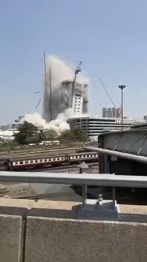 Мјанмар је погодио и накнадни потрес, јачине 6,4 степена по Рихтеру, десетак минута након првог. - Sputnik Србија