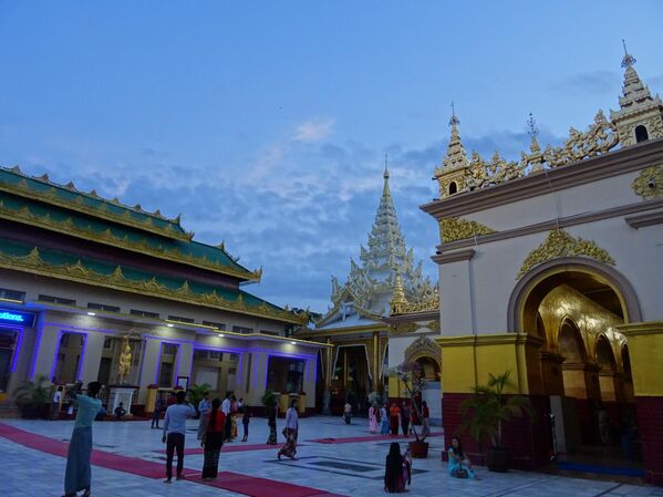 Pre zemljotresa... - Sputnik Srbija