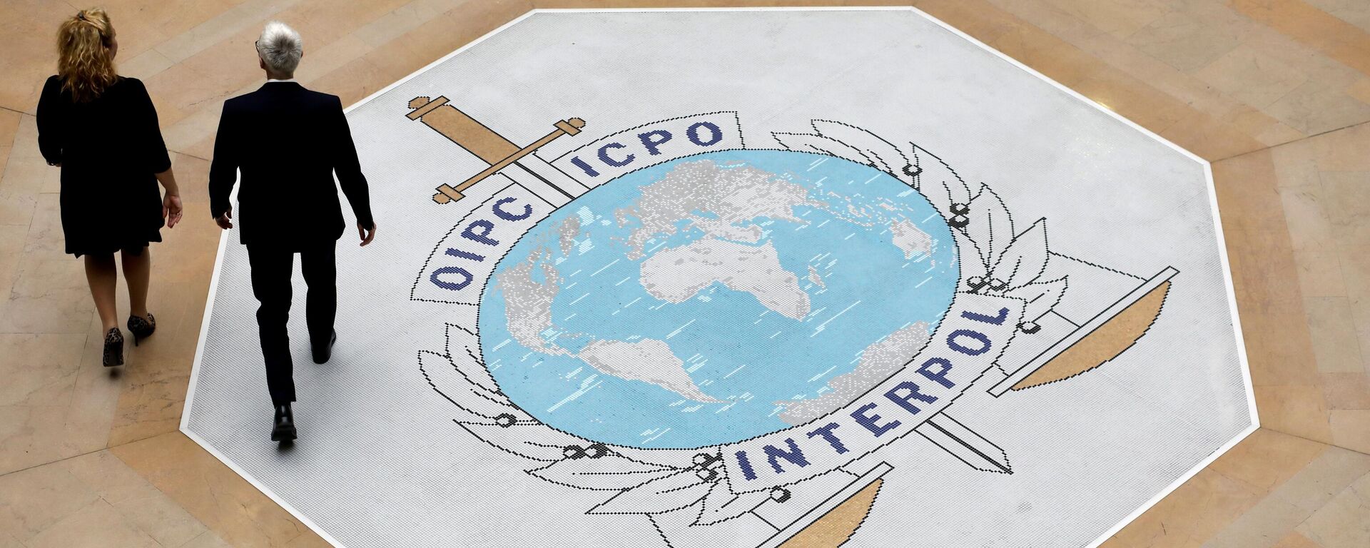 Interpol - Sputnik Srbija, 1920, 02.04.2025