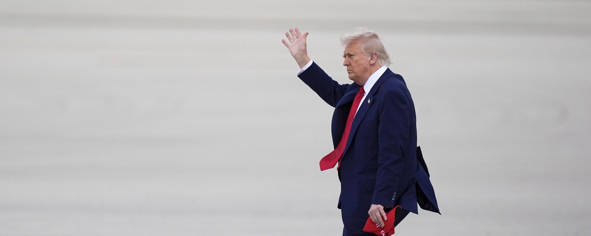 Američki predsednik Donald Tramp - Sputnik Srbija, 1920, 17.04.2025