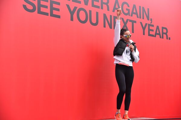 Учешће у 38. Београдском маратону узело је рекордних 14.000 такмичара из 74 земље света. Учешће у 38. Београдском маратону узело је рекордних 14.000 такмичара из 74 земље света. - Sputnik Србија