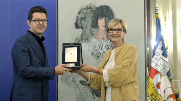 Slikaru Marku Kusmuku uručena nagrada „Momo Kapor“ - Sputnik Srbija