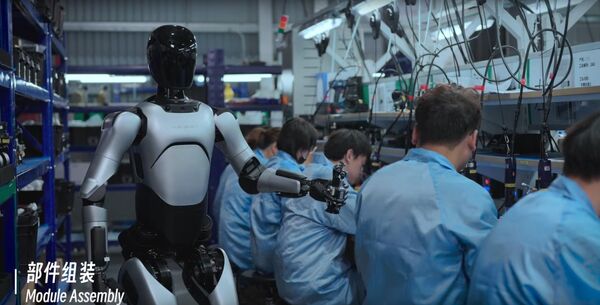 Кинеска роботичка фирма „Агибот“ кренула је у масовну производњу модела хуманоидног робота који може да обавља разне послове. - Sputnik Србија