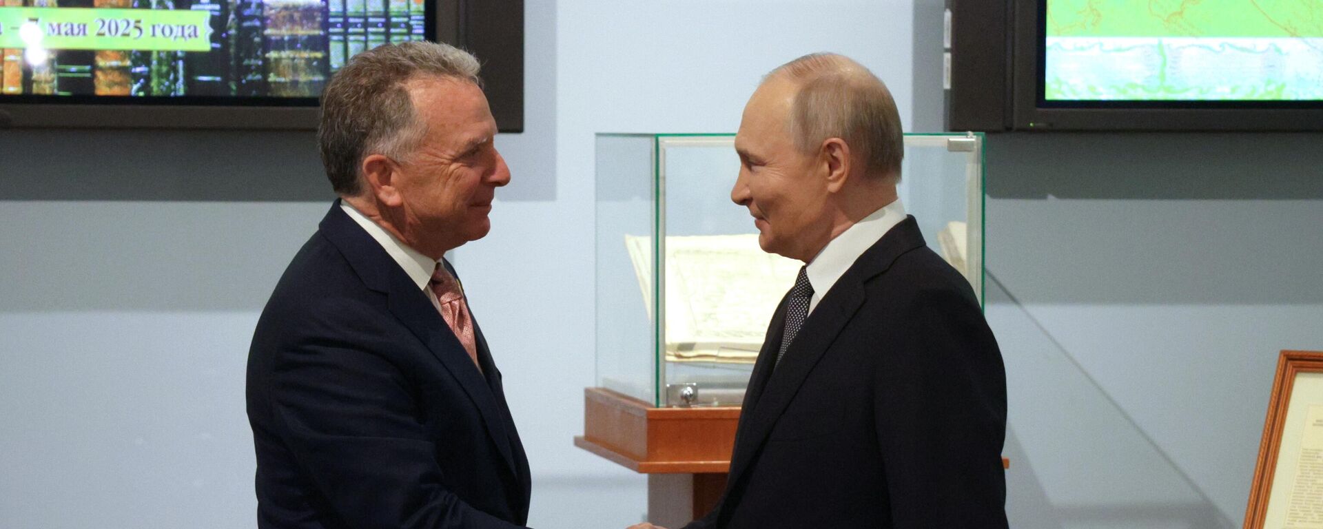 Vladimir Putin i Stiven Vitkof - Sputnik Srbija, 1920, 15.04.2025