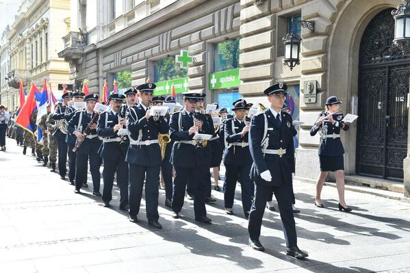 „Под кнезом Михаилом, Србија је направила кључне кораке ка модернизацији, образовању, правном уређењу, културној еманципацији и институционалној изградњи. Данас, када се осврнемо на тај историјски чин, подсећамо се да слобода није поклоњена, већ изборена, да је мир резултат мудрости, а напредак плод преданог и дугорочног рада“, казала је Видовићева. „Под кнезом Михаилом, Србија је направила кључне кораке ка модернизацији, образовању, правном уређењу, културној еманципацији и институционалној изградњи. Данас, када се осврнемо на тај историјски чин, подсећамо се да слобода није поклоњена, већ изборена, да је мир резултат мудрости, а напредак плод преданог и дугорочног рада“, казала је Видовићева. - Sputnik Србија