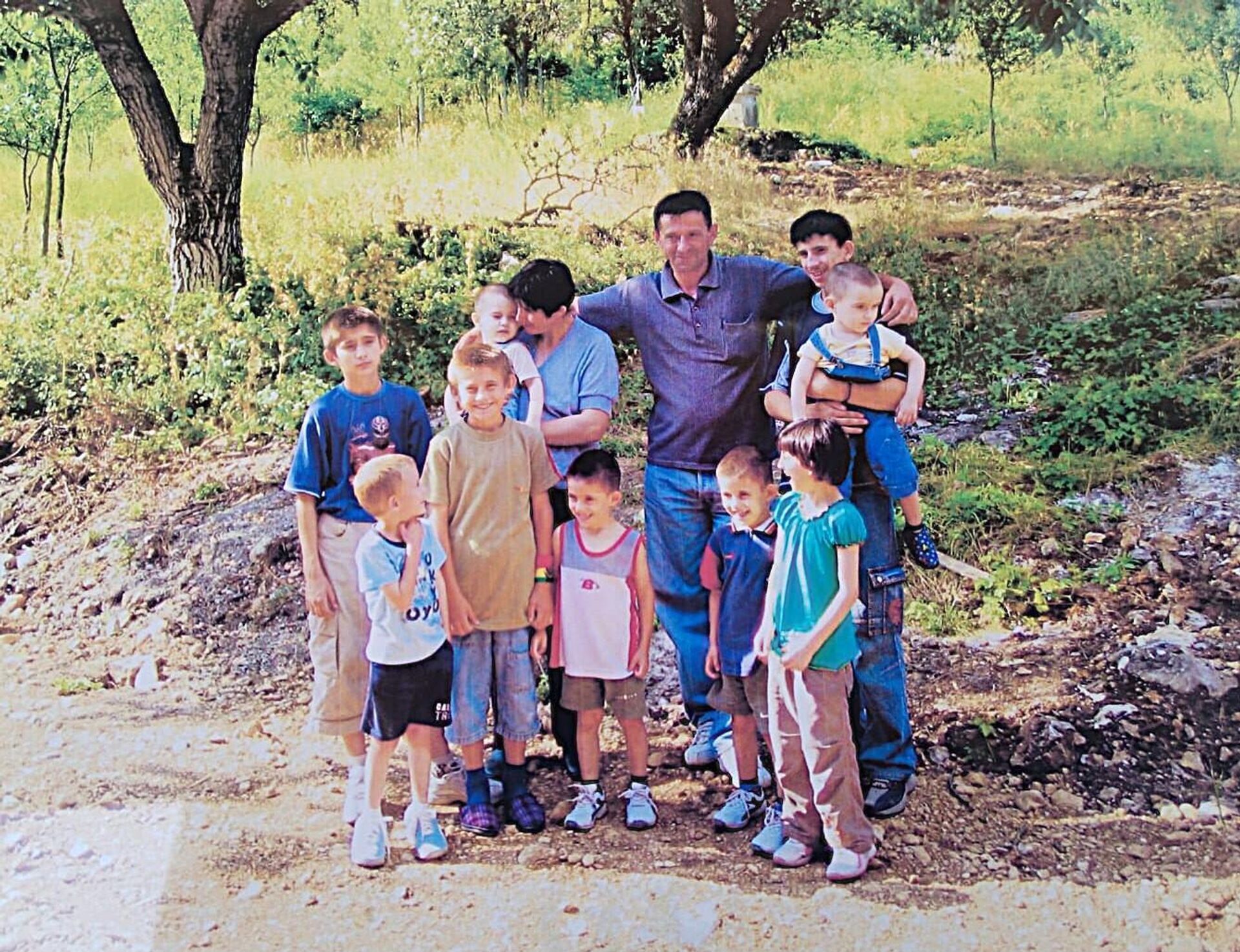 Породица Наранчић по повратку у Лику 2008. године Породица Наранчић по повратку у Лику 2008. године - Sputnik Србија, 1920, 17.04.2025