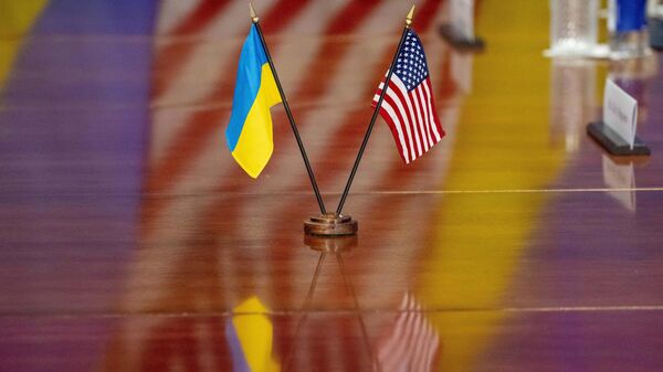 Украјинска и америчка застава - Sputnik Србија