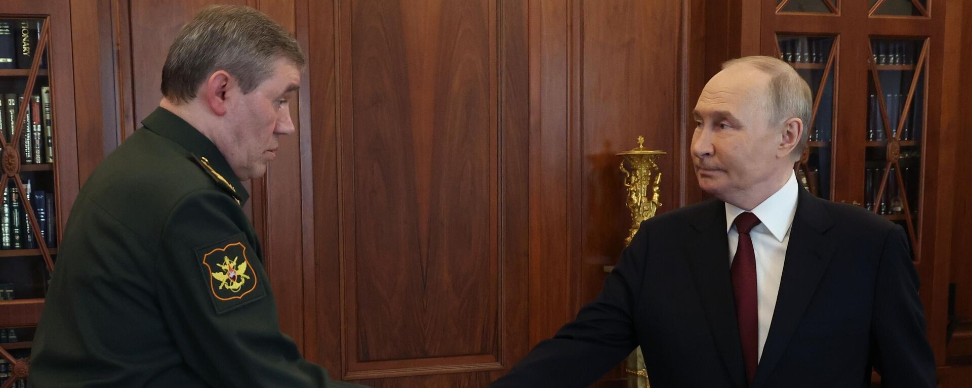Putin i Gerasimov - Sputnik Srbija, 1920, 19.04.2025