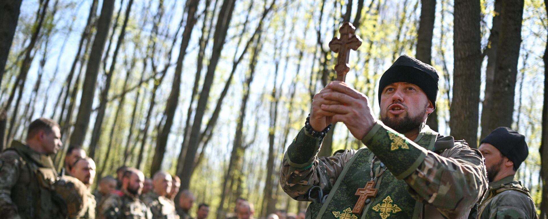 Васкршња служба у зони специјалне војне операције - Sputnik Србија, 1920, 20.04.2025