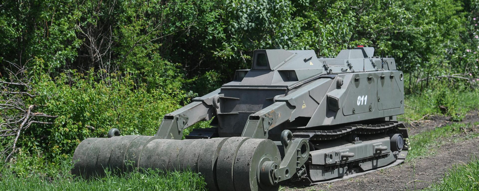 Robot za deminiranje uran 6 - Sputnik Srbija, 1920, 21.04.2025