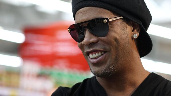 Ronaldinjo - Sputnik Srbija