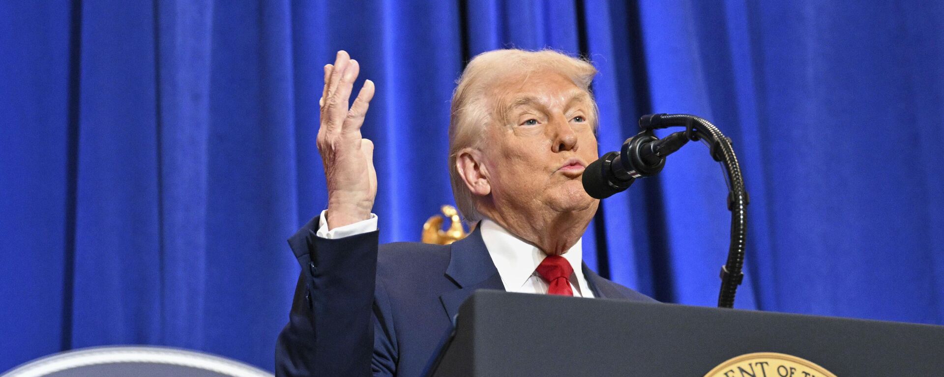 Prezident Donalьd Tramp vыstupaet v Ministerstve юsticii v Vašingtone - Sputnik Srbija, 1920, 27.04.2025
