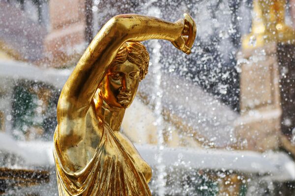 Тог дана 99 фонтана се пушта у рад. Тог дана 99 фонтана се пушта у рад. - Sputnik Србија