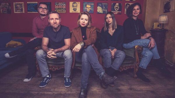 Ana & The Changes  - Sputnik Srbija