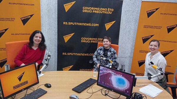 Julija Kazanceva i David Božić u razgovoru s novinarom Sputnjika - Sputnik Srbija