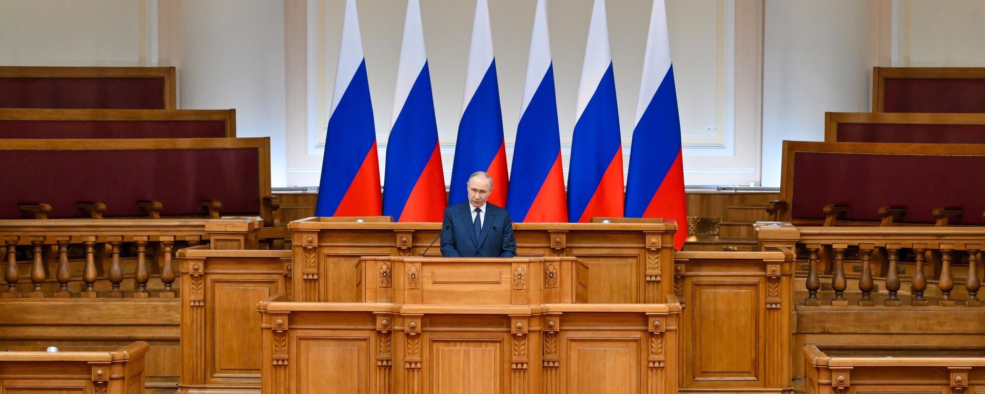 Ruski predsednik Vladimir Putin u Federalnoj skupštini Rusije - Sputnik Srbija, 1920, 28.04.2025