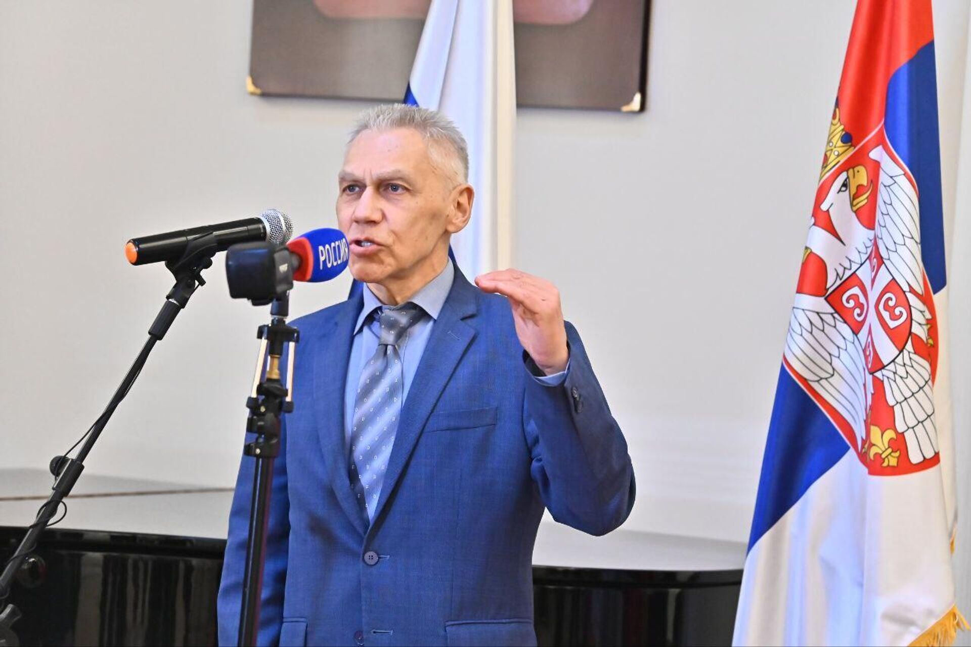 Александар Боцан Харченко на отварању изложбе Александар Боцан Харченко на отварању изложбе - Sputnik Србија, 1920, 30.04.2025