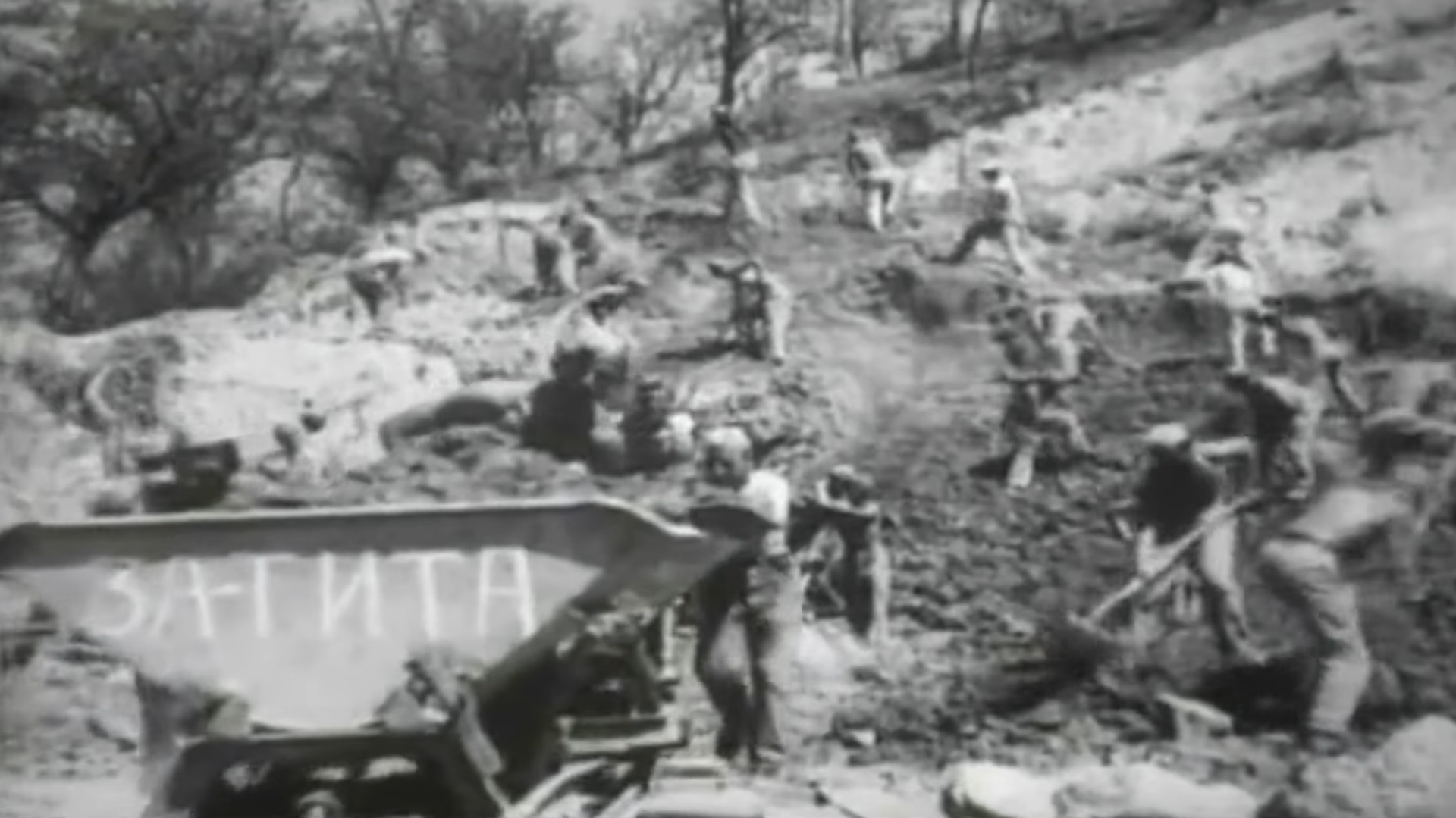 Insert iz spota za pesmu ,,Da nam živi živi rad Insert iz spota za pesmu ,,Da nam živi živi rad - Sputnik Srbija, 1920, 01.05.2025