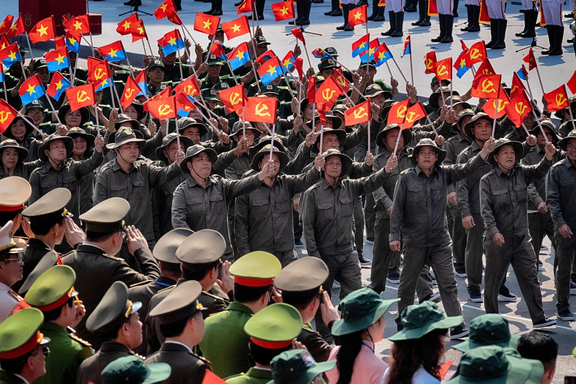 Парада вијетнамске војске поводом 50. годишњице завршетка Вијетнамског рата у среду, 30. априла 2025. године, у Хо Ши Мину, Вијетнам. - Sputnik Србија, 1920, 03.05.2025