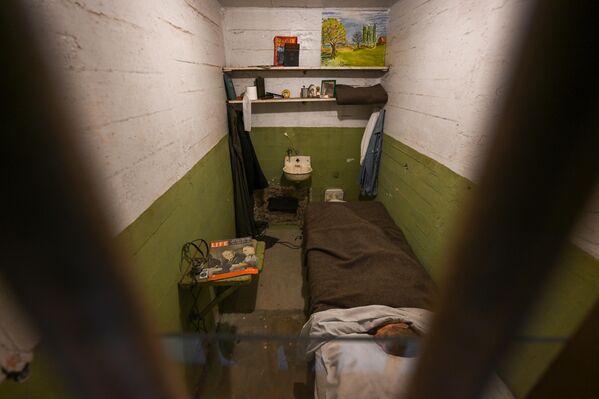 Ћелија затвореника Кларенса Англина који је побегао из максимално обезбеђеног савезног затвора Алкатраз 11. јуна 1962. - Sputnik Србија