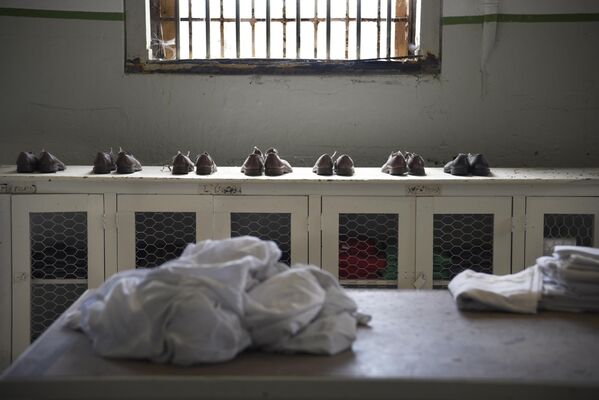 Просторија у којој су затвореници добијали одећу након туширања. - Sputnik Србија