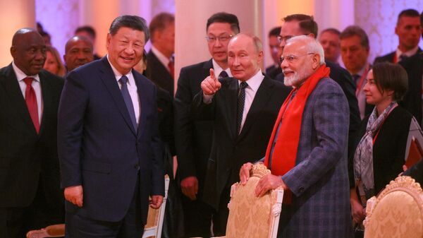 Lideri Kine, Rusije i Indije - Si Đinping, Vladimir Putin i Narednra Modi  - Sputnik Srbija