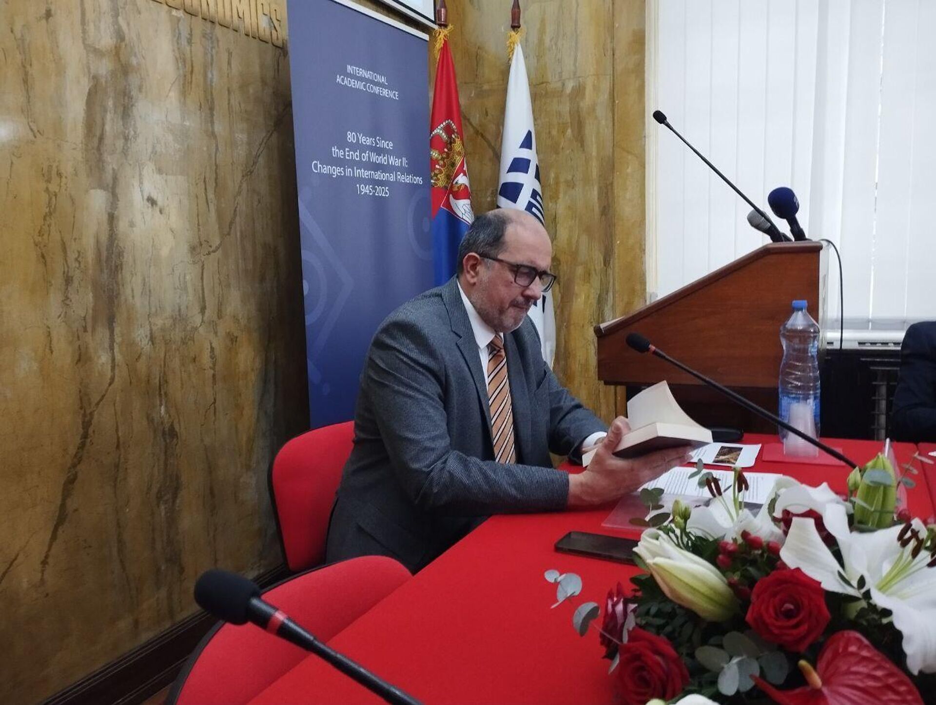 Душан Пророковић на на међународној конференцији „80 година од краја Другог светског рата: Промене у међународним односима 1945-2025“. Душан Пророковић на на међународној конференцији „80 година од краја Другог светског рата: Промене у међународним односима 1945-2025“. - Sputnik Србија, 1920, 07.05.2025