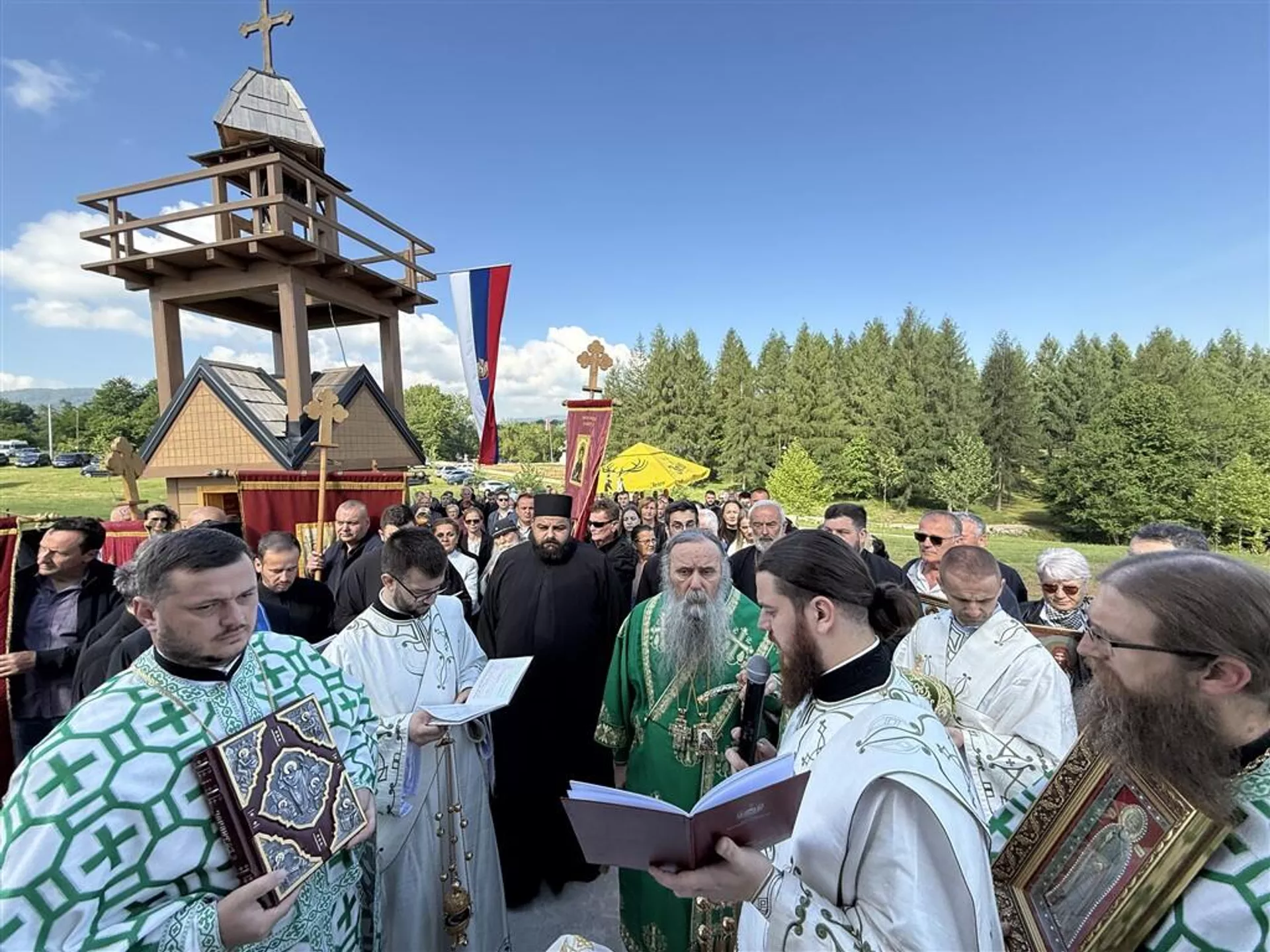Верни народ који зна колико је велики Свети Сергеј дошао је из свих крајева Републике Српске Верни народ који зна колико је велики Свети Сергеј дошао је из свих крајева Републике Српске - Sputnik Србија, 1920, 15.05.2025