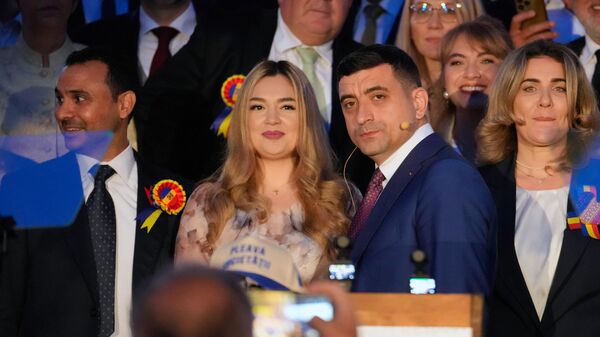 Đorđe Simion sa suprugom Ilinkom - Sputnik Srbija