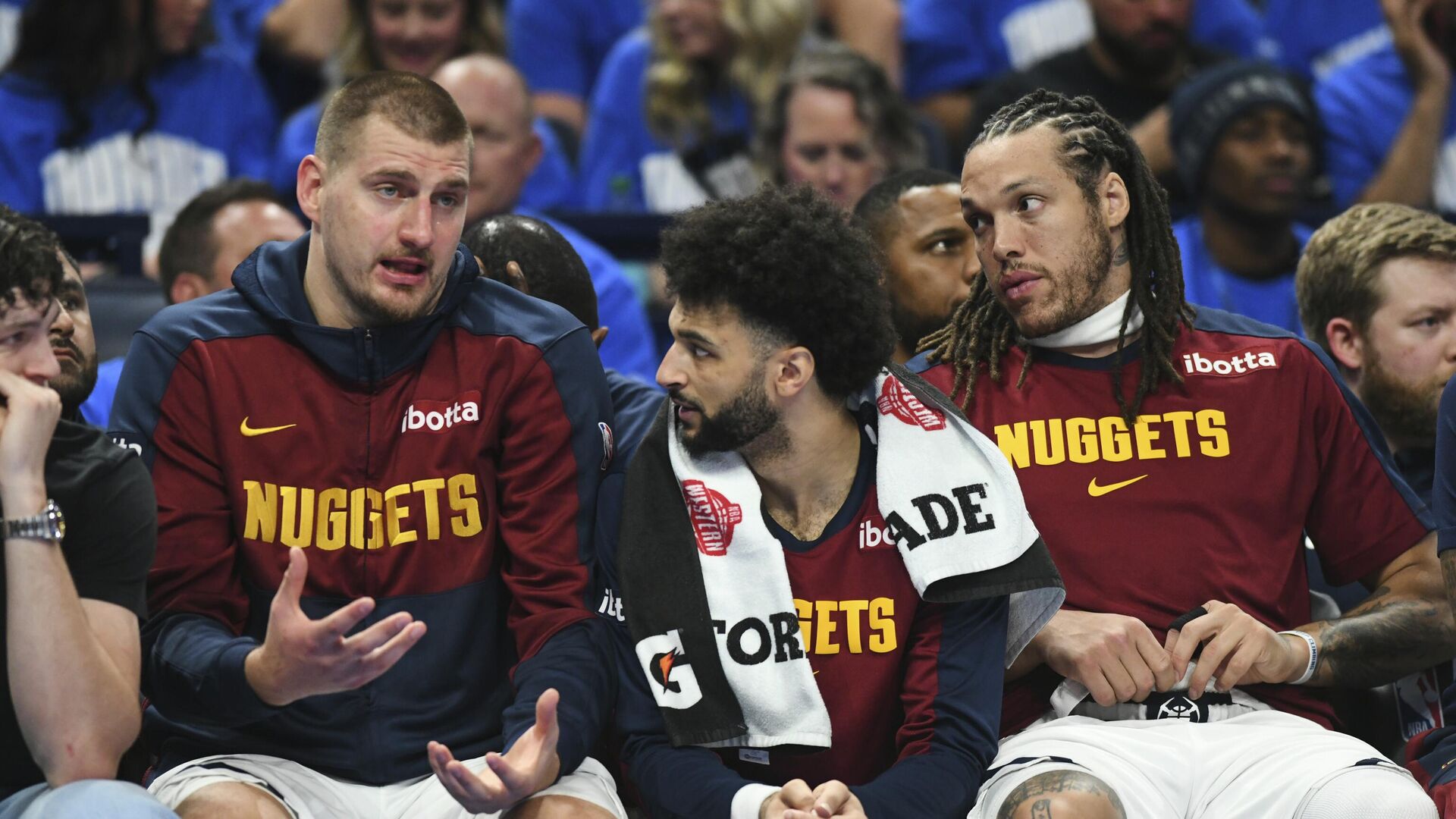 Никола Јокић, Џамал Мареј и Ерон Гордон Никола Јокић, Џамал Мареј и Ерон Гордон - Sputnik Србија, 1920, 19.05.2025