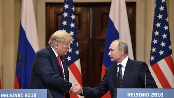 Архивска фотографија, председници САД и Русије, Доналд Трамп и Владимир Путин - Sputnik Србија