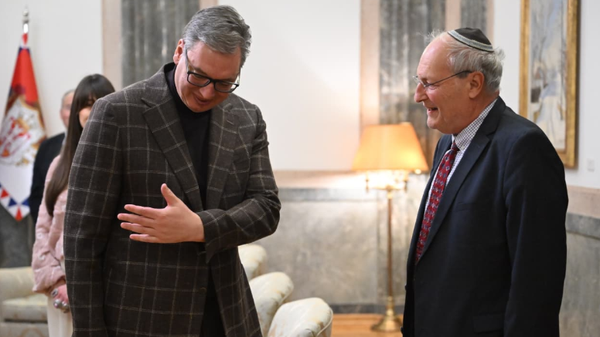 Председник Александар Вучић састао се са директором Центра „Симон Визентал“ Ефраимом Зурофом - Sputnik Србија