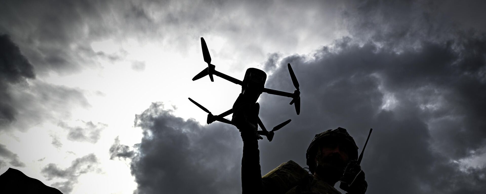 Dron - Sputnik Srbija, 1920, 05.07.2025