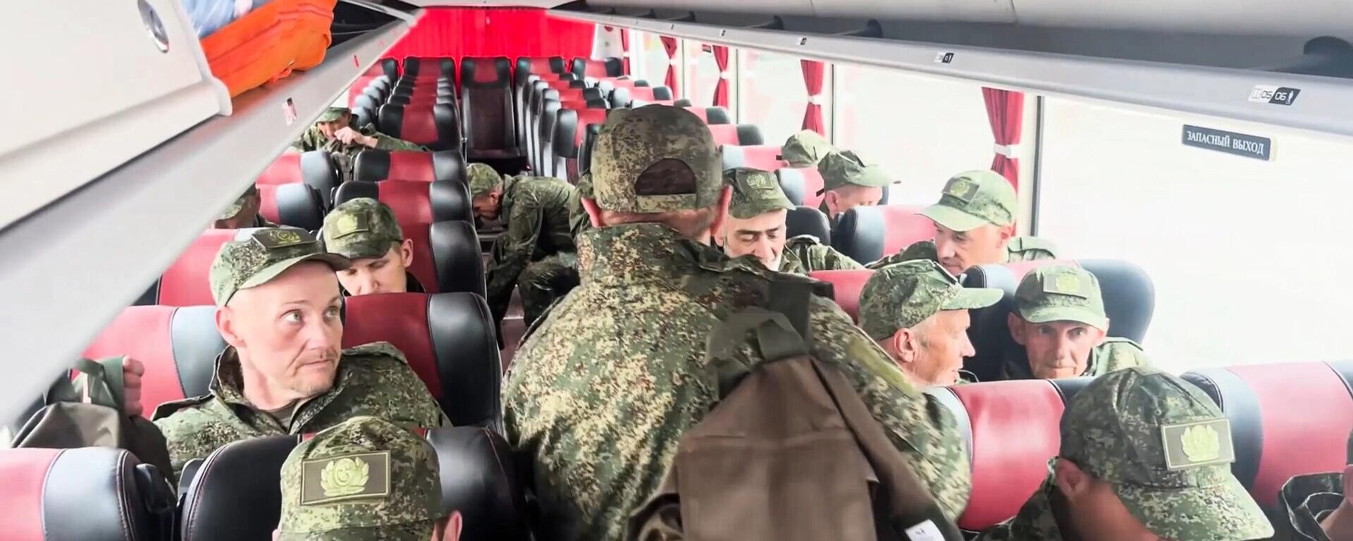 Razmena ruskih vojnih zarobljenika u skladu sa dogovorom u Istanbulu Razmena ruskih vojnih zarobljenika u skladu sa dogovorom u Istanbulu - Sputnik Srbija, 1920, 25.05.2025