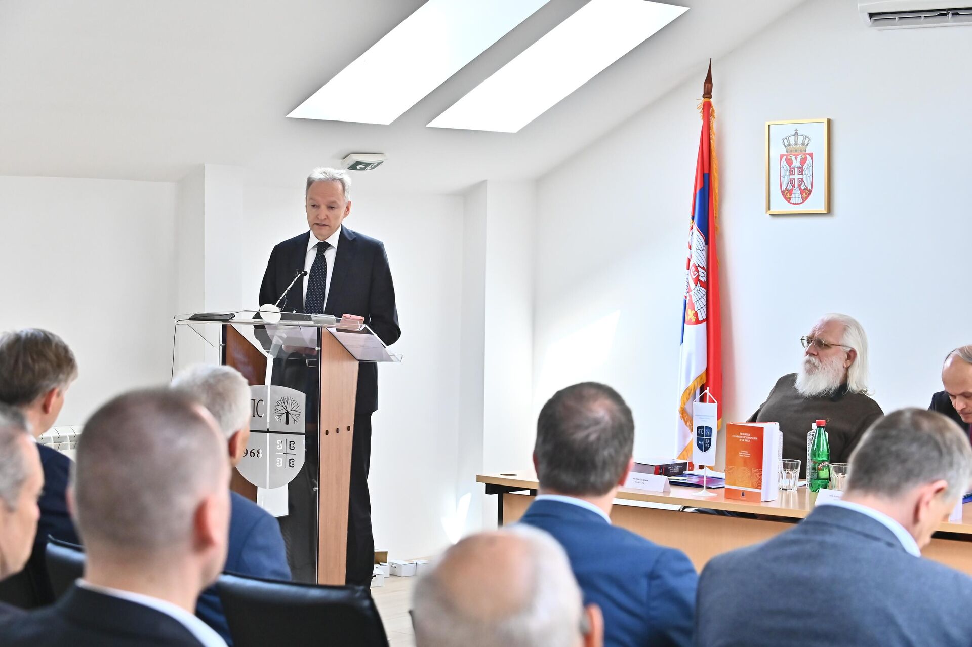 Ambasador Belorusije Sergej Malinovski na konferenciji „Genocid nad slovenskim narodima u 20. veku“ - Sputnik Srbija, 1920, 26.05.2025