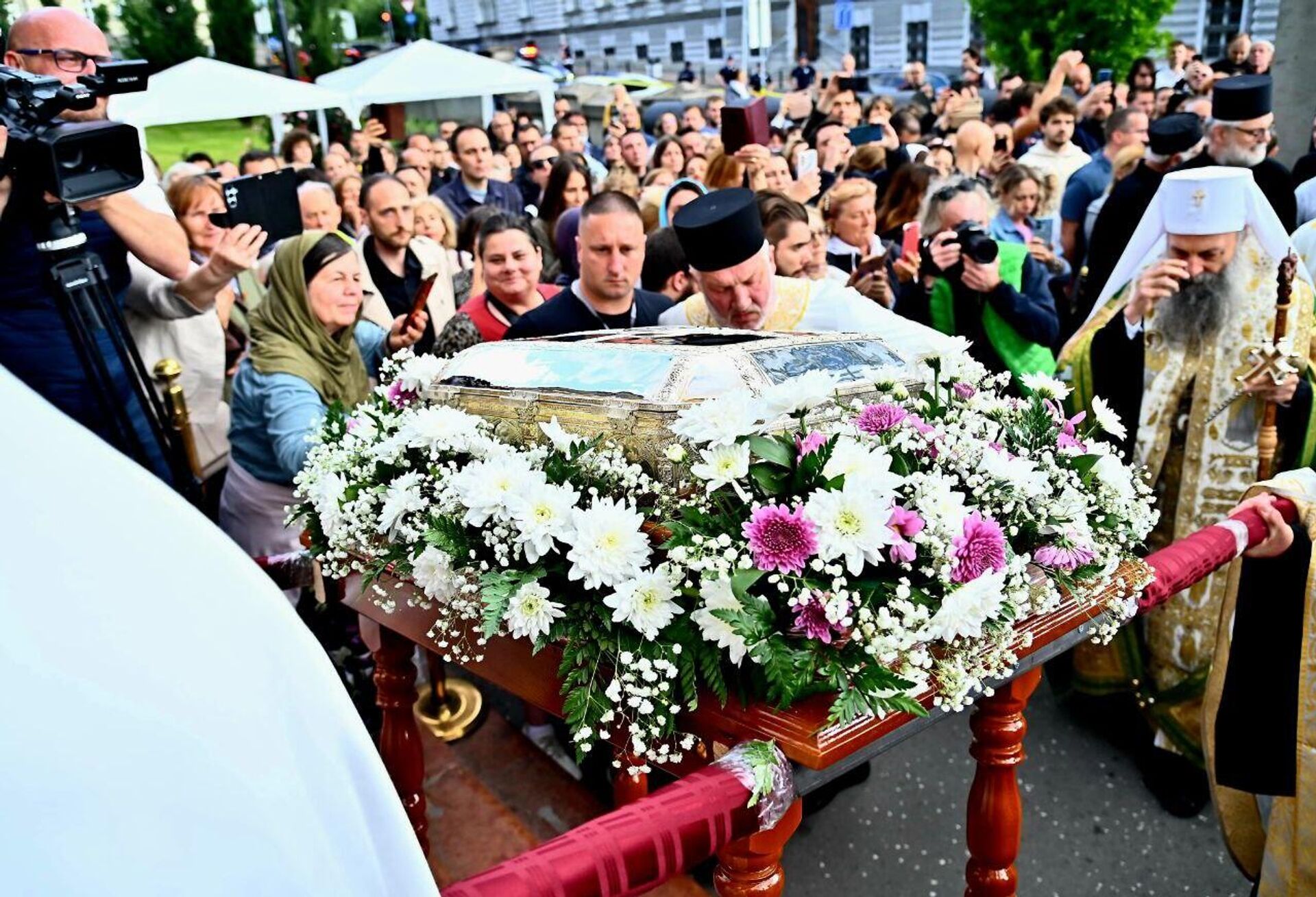 Svečani doček ruke Svetog Save u Beogradu - Sputnik Srbija, 1920, 28.05.2025