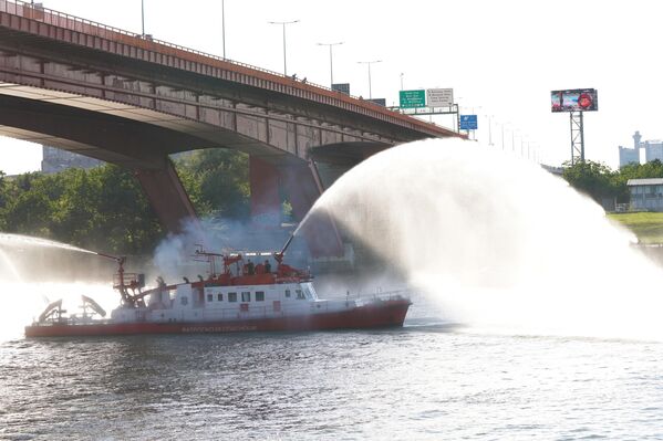 Рекао је да је на фестивалу било више хиљада људи и да је посећеност била више него задовољавајућа. - Sputnik Србија