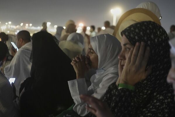 Хаџ, један од пет стубова ислама, обавезан је барем једном у животу за сваког муслимана који је физички и финансијски способан да га обави. - Sputnik Србија