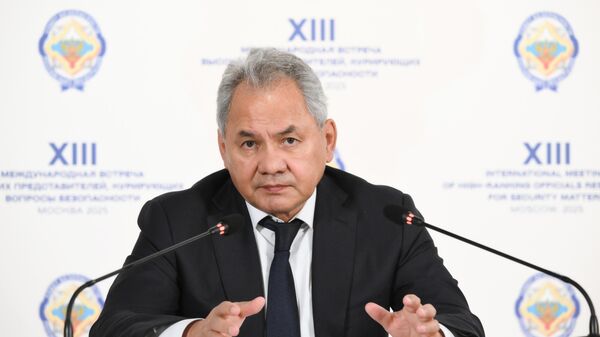 Шојгу упозорио: Земље НАТО-а у Европи могле би да планирају разне провокације против Русије