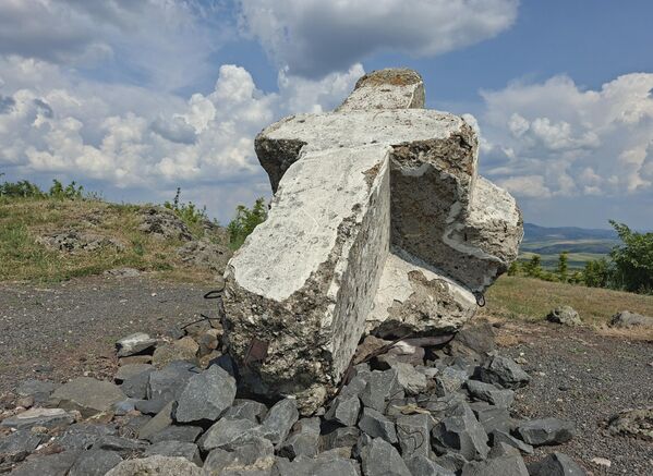 Министарство рада и социјалне политике и Амбасада Републике Србије у Северној Македонији предузели су почетне кораке у заштити овог изузетног споменика културе тиме што су обезбедиле сталног чувара. - Sputnik Србија