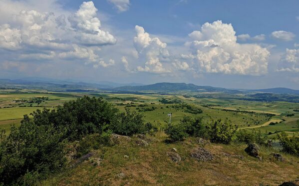  Поглед на Кумановску котлину са брда Зебрњак - Sputnik Србија